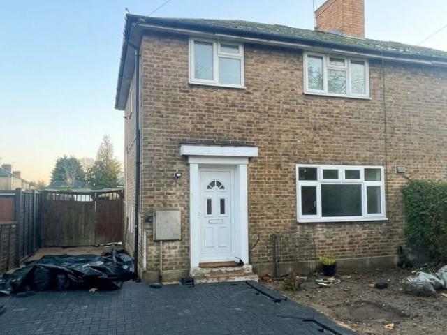 Whitethorn Avenue, Yiewsley, West Drayton UB7, 3 bed semi detached house to rent, £2,200 pcm | PrimeLocation