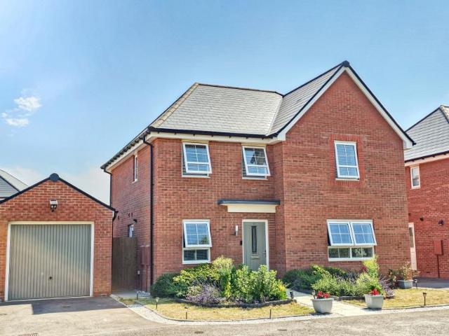 Whitethorn Crescent, Innworth GL3, 4 bed property to rent, £2,000 pcm | PrimeLocation