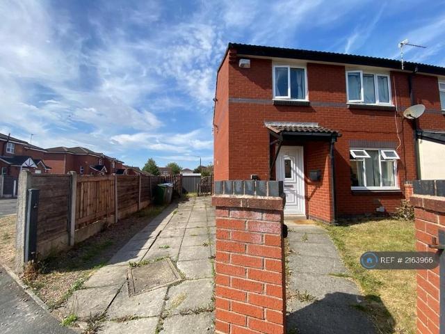 Whitlow Avenue, Broadheath. 3 bed end of terrace house to rent £1,650 pcm £381 pw
