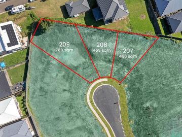 Whitlam Estate At the Centre of Calderwood Lifestyle and Convenience