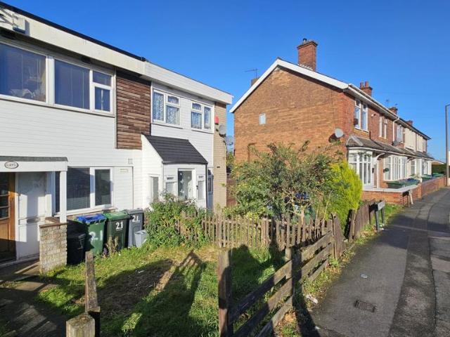 Whitley Street, Wednesbury, WS10 9PF 1 bed flat to rent £675 pcm £156 pw