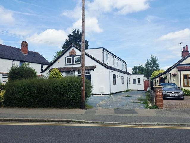 Whitley Wood Lane, Reading 6 bed semi detached house to rent £4,500 pcm £1,038 pw