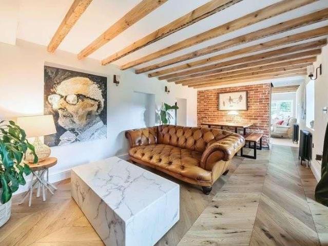 Whitmore Vale, Hindhead, GU26