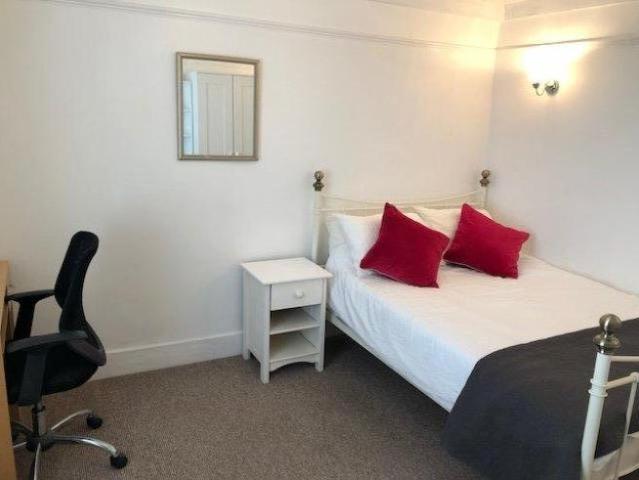 Whitstable Road 5 bed house share to rent £1,925 pcm £444 pw