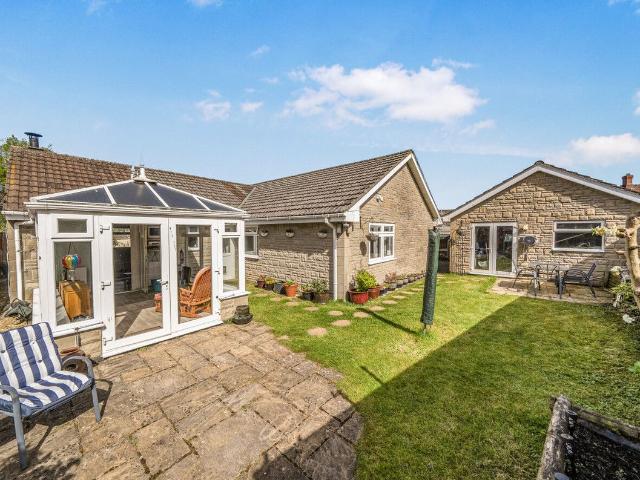 Whitstone Road, Shepton Mallet BA4, 3 bed bungalow to rent, £1,550 pcm | PrimeLocation