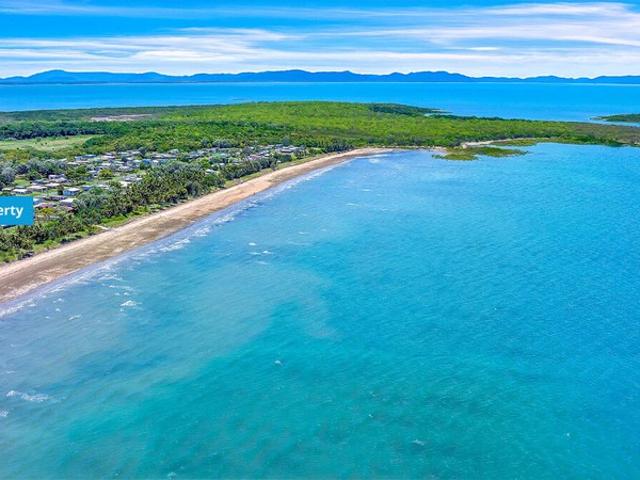 Whitsunday Beachfront Caravan Park with Development Potential