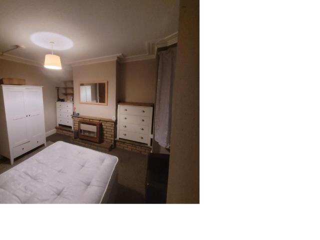 Whitworth Road, Northampton NN1 1 bed in a house share to rent £635 pcm £147 pw