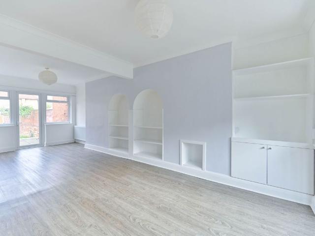 Whitton Manor Road, Isleworth TW7, 3 bed property to rent, £2,600 pcm | PrimeLocation