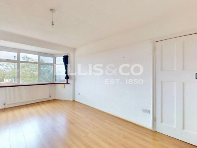 Whitton Avenue East, UB6, Greenford