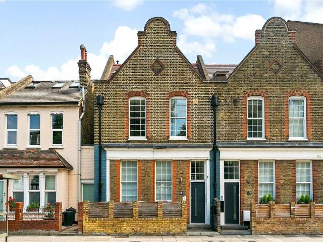 Whitton Road, Twickenham, TW1 2 bed apartment to rent £2,200 pcm £508 pw