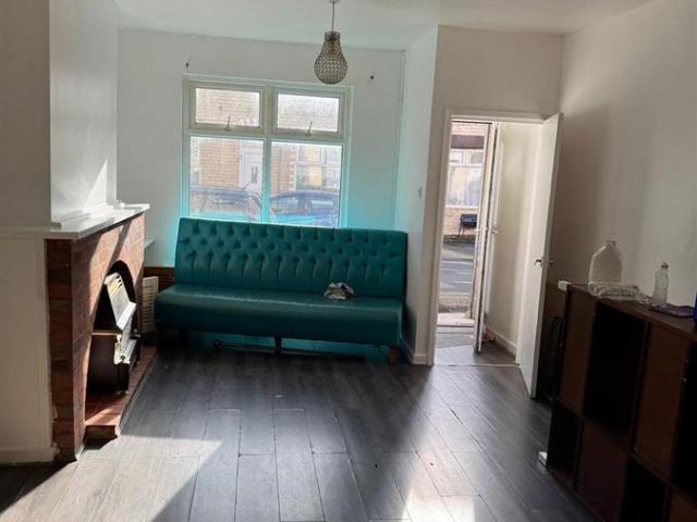 Whittier Street, Liverpool L8, 2 bed terraced house to rent, £750 pcm | PrimeLocation