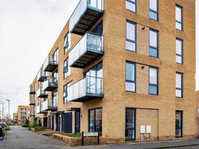 Whittle Avenue, Trumpington, Cambridge CB2, 1 bed flat to rent, £1,500 pcm | PrimeLocation