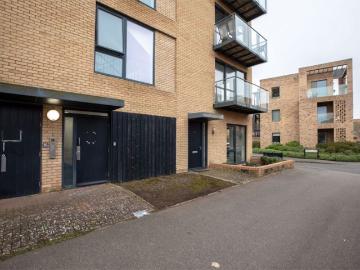 Whittle Avenue, Trumpington, Cambridge CB2, 2 bed flat to rent, £1,675 pcm | PrimeLocation