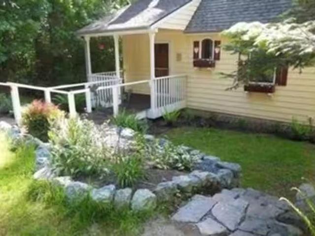 Whidbey Island Birdhouse, 1874 Beverly Beach Rd, Freeland 3.