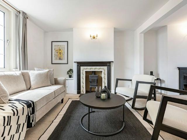 Whinbush Grove, Hitchin, Hertfordshire, SG5 1PT