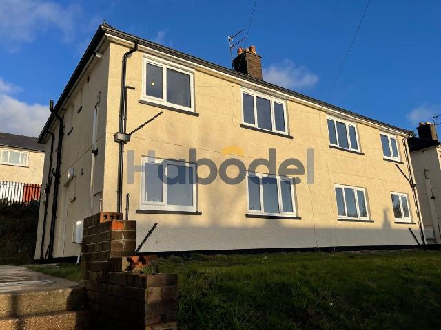 Whinfield Close, Braithwaite, Keighley BD22, 1 bed flat to rent, £495 pcm | PrimeLocation