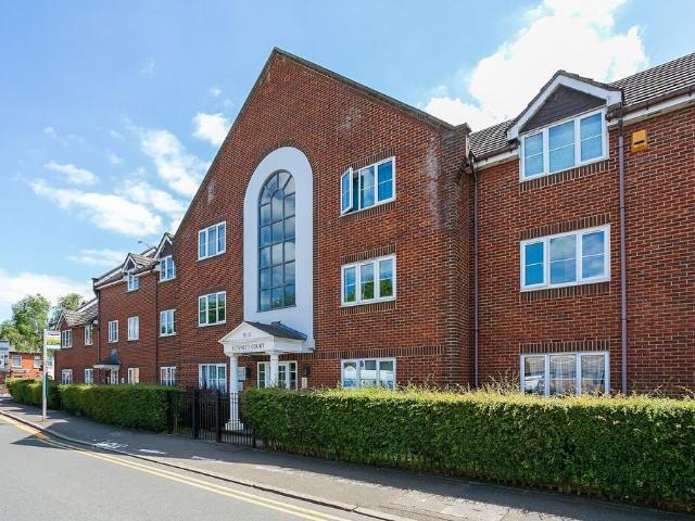 Whippendell Road, WD18, Watford, WD18 2 bed flat to rent £1,600 pcm £369 pw