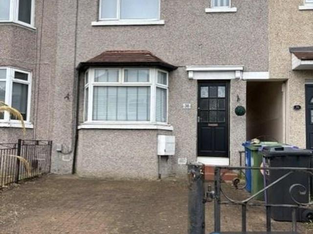 Whirlow Road, Glasgow, G69 3 bed semi detached house to rent £1,095 pcm £253 pw