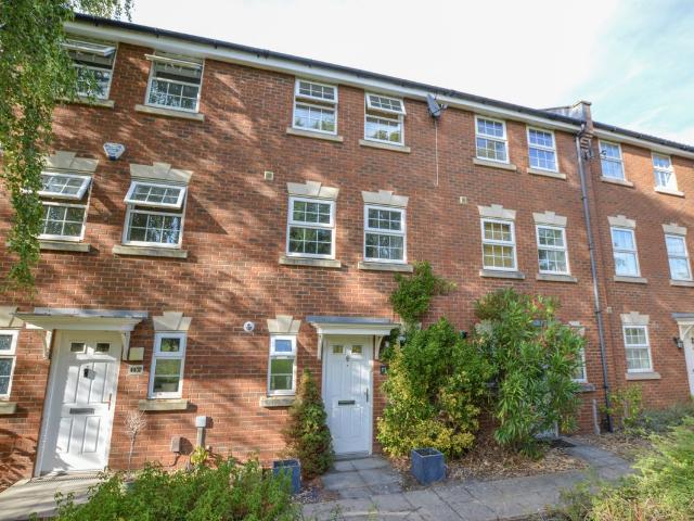 Whistlefish Court, Norwich NR5, 4 bed property to rent, £1,500 pcm | PrimeLocation