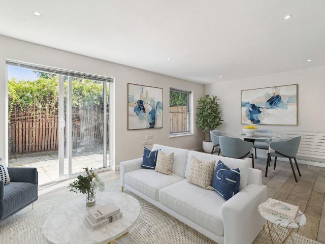 Whistlers Avenue, London SW11, 3 bed terraced house to rent, £4,250 pcm | PrimeLocation