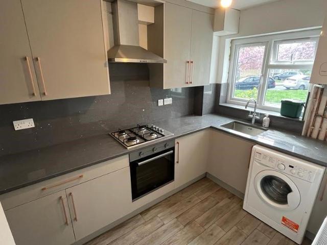 Whytecroft, Hounslow, TW5 3 bed terraced house to rent £2,200 pcm £508 pw