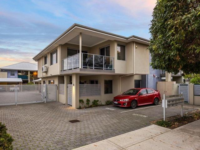 Why: Because the stylish design and modern interior provide carefree comfort throughout, with the location ensuring absolute convenience on hand