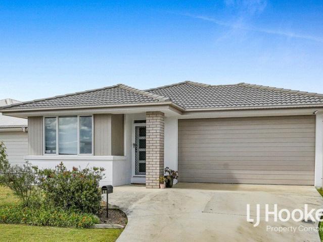 Why Build When This One's Ready to Go? Built in 2023 by Simonds Homes!