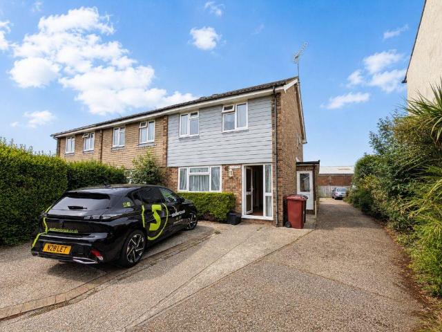 Whyke Road, Chichester 1 bed semi detached house to rent £495 pcm £114 pw