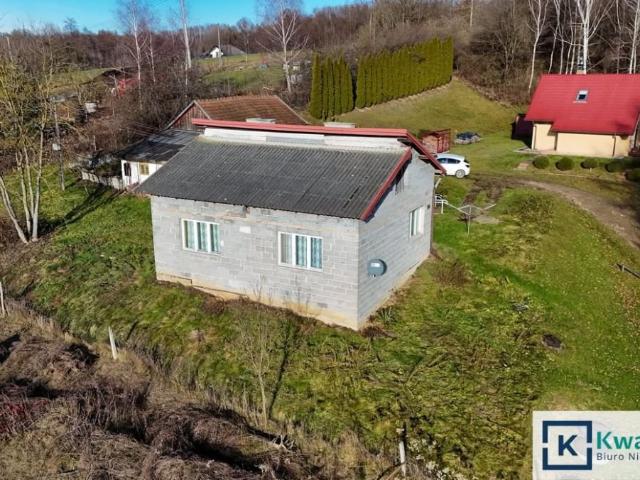 Dom murowany z potencjałem, 80 m², działka 11 arów