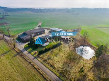 Komfortowy dom 126 m² z tarasem i własnym ujęciem w Suchorączku
