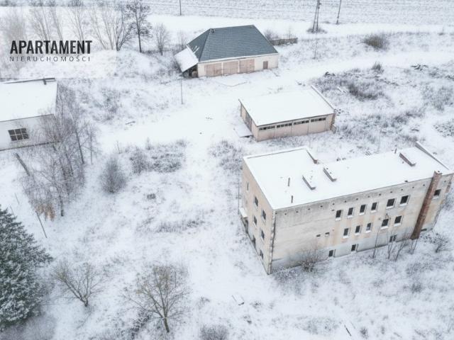 Polecam teren inwestycyjny 14 000 m² przy S5 z budynkami