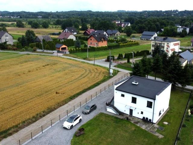 Dom 180 m², Ochodza