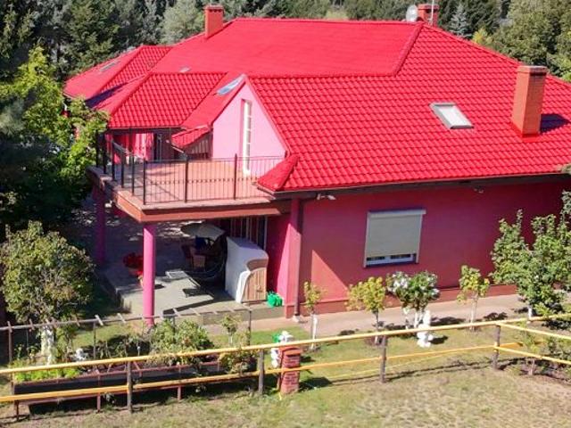 Wiśniowa 490 m², Różanki