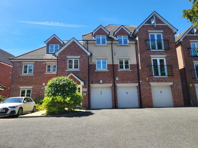 Wimborne Road, Bournemouth BH2, 2 bed flat to rent, £1,200 pcm | PrimeLocation