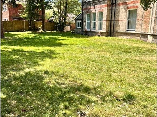 Wimborne Road, Bournemouth BH2, Studio to rent, £990 pcm | PrimeLocation