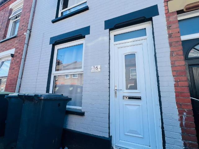 Wimborne Road, Luton LU1 3 bed terraced house to rent £1,770 pcm £408 pw