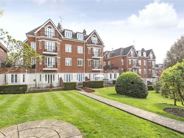 Wimbledon Hill Road, Wimbledon SW19, 2 bed flat to rent, £3,250 pcm | PrimeLocation