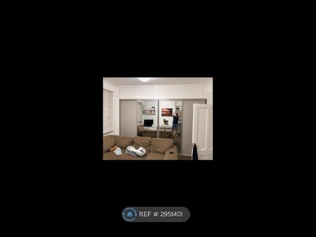 Wimbledon Park, Merton SW19, 1 bed flat to rent, £1,850 pcm | PrimeLocation