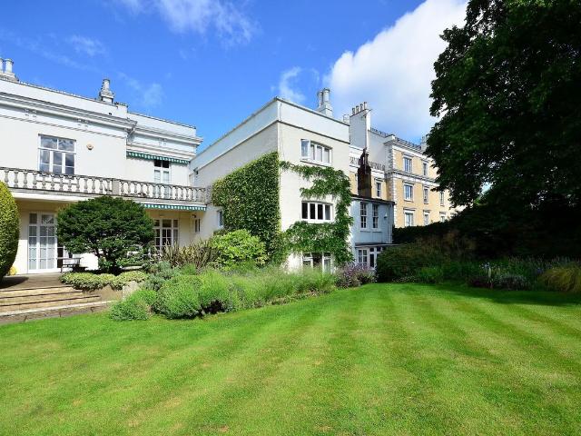 Wimbledon Park Side, Wimbledon, London SW19, 1 bed flat to rent, £2,150 pcm | PrimeLocation