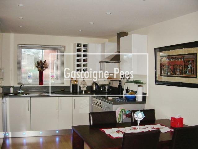 Winterthur Way, Basingstoke RG21, 2 bed flat to rent, £1,350 pcm | PrimeLocation