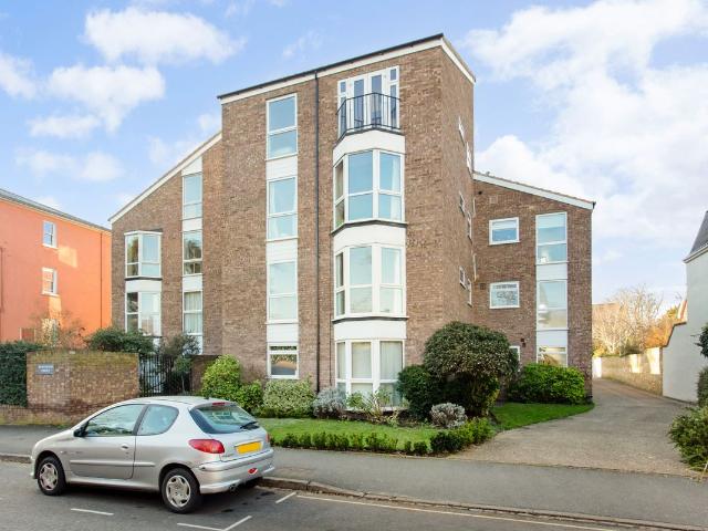 Winterton Court, Lower Teddington Road, Hampton Wick, Kingston Upon Thames KT1, 2 bed flat to rent, £1,800 pcm | PrimeLocation