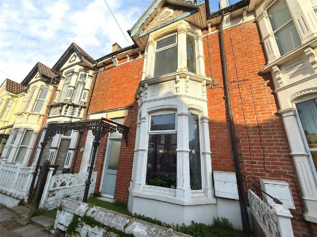 Winter Road, Hampshire PO4 2 bed flat to rent £1,200 pcm £277 pw