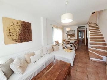 WINTER RENTAL. Bungalow for rent with 4 bedrooms in Arenal area Javea
