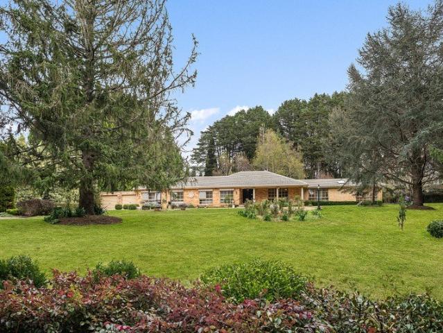 Winterberry Park Single Level Home Set Amidst Beautiful Park Like Grounds