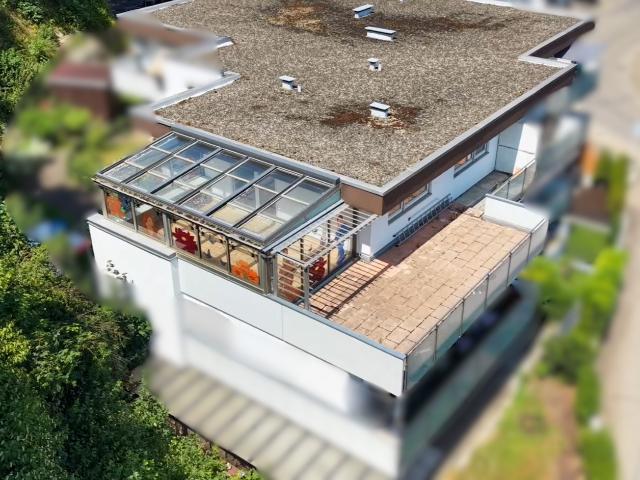 Wintergarten & Dachterrasse – Wohnung mit Potenzial in Herrlingen