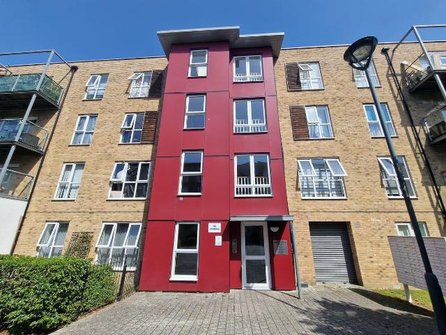 Wintergreen Boulevard, Brecon Lodge UB7, 1 bed flat to rent, £1,400 pcm | PrimeLocation