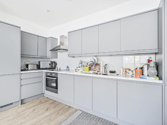 Wintergreen Court, Hackney, London E9, 2 bed flat to rent, £2,800 pcm | PrimeLocation