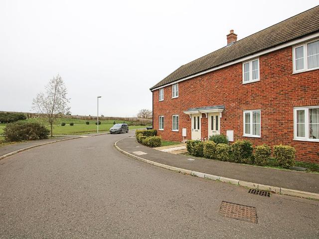 Wintergreen Road, Red Lodge IP28, 2 bed flat to rent, £1,195 pcm | PrimeLocation