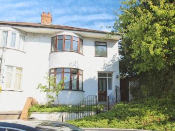 Winterstoke Close, Bristol BS3 3 bed semi detached house to rent £1,900 pcm £438 pw