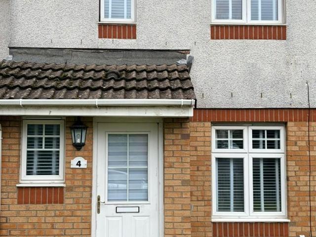 Winton Place, Irvine 2 bed terraced house to rent £795 pcm £183 pw